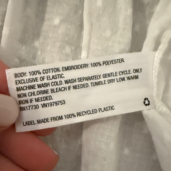 Universal Thread White Ruffle Blouse - Picture 3 of 4